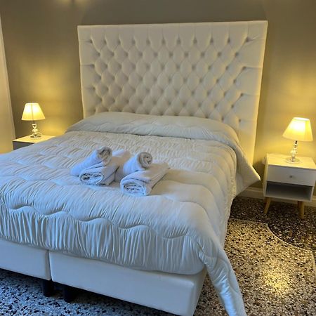 Luxury Room Anelli Center Of Roma エクステリア 写真